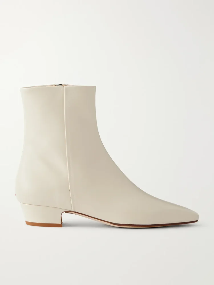 Lila leather ankle boots