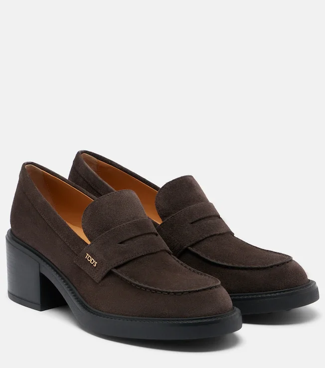 Suede loafer pumps