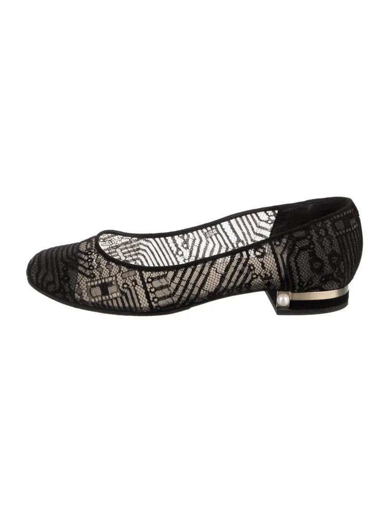 Pre-Owned 2015 Interlocking CC Logo Flats