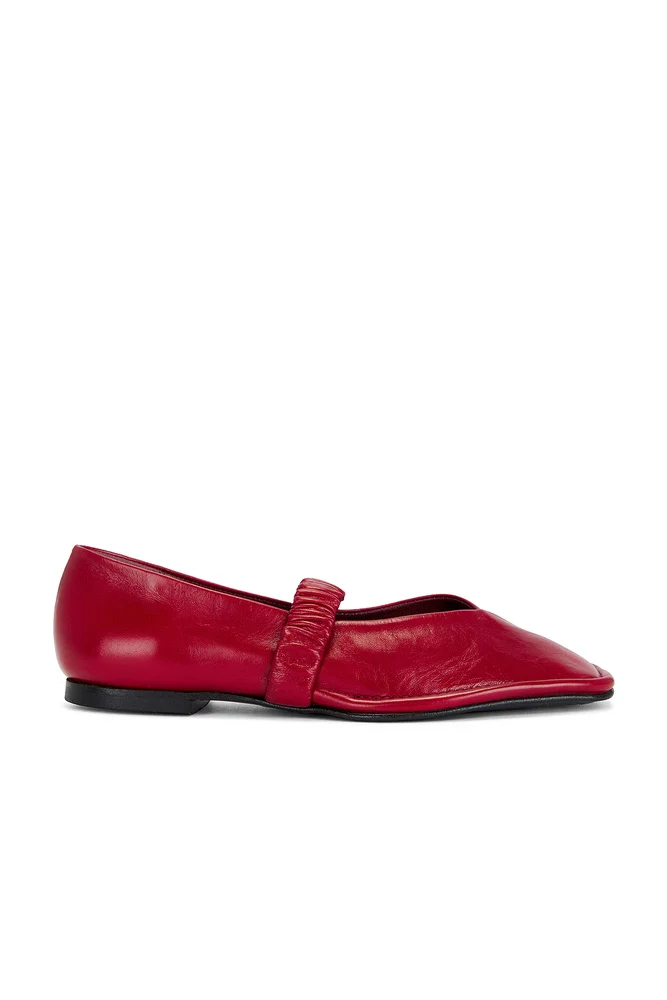 Nya Ghillie Flat Loafers-Black