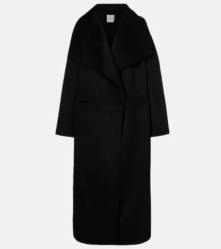 Wool and cashmere coat in black - Toteme