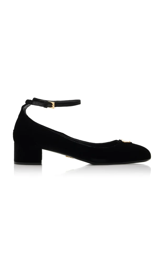 Velvet Pumps