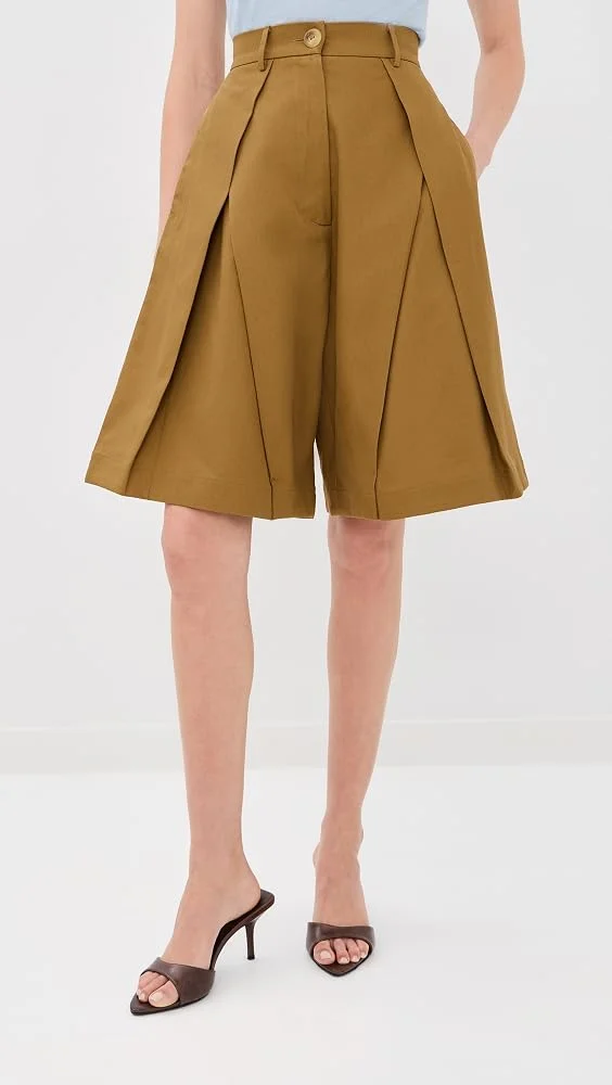 Twill Pleated Shorts