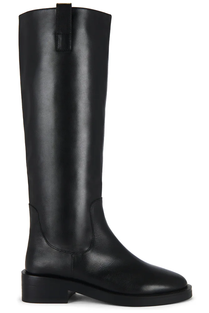 Tessa Boot