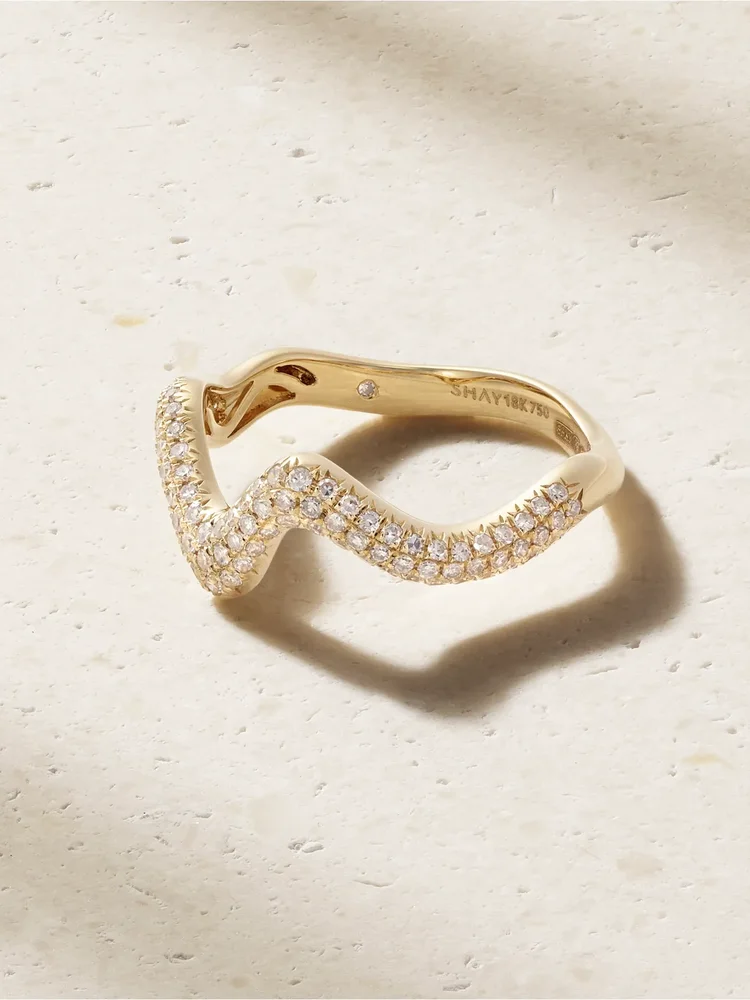 Wave 18-karat gold diamond ring