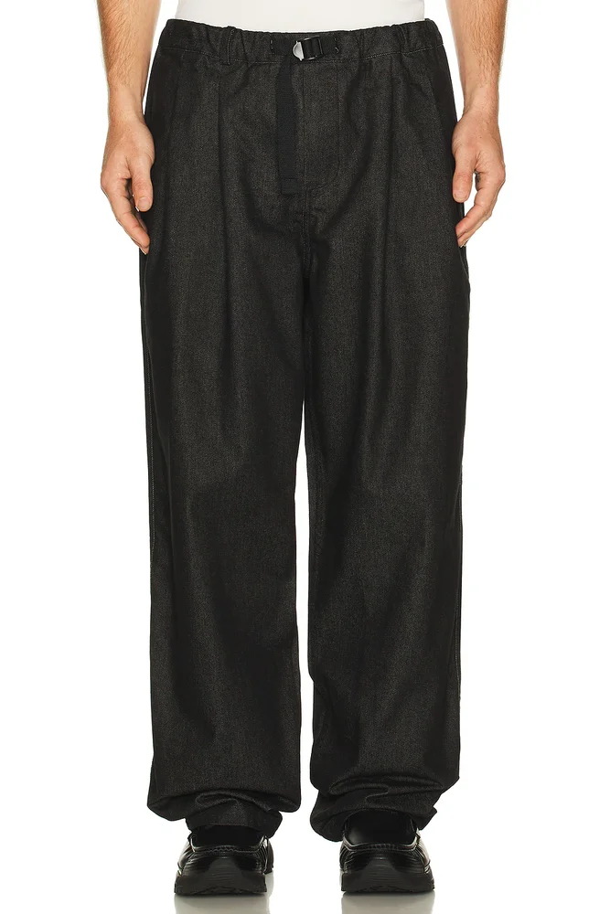 Two Tuck Wide Denim Pants