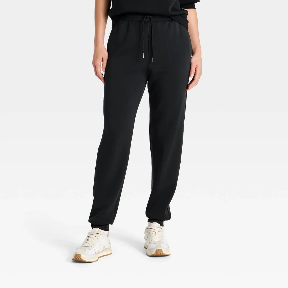 Airy Sleek Jogger Pants