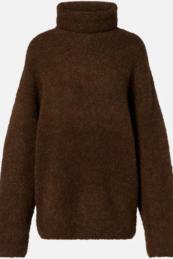 Boucle Turtleneck Pepper