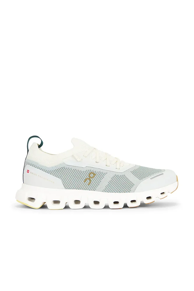 Cloud 6 Versa Sneaker
