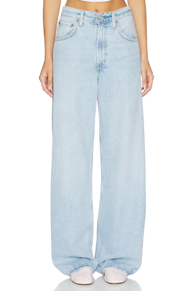 Low Curve Jean