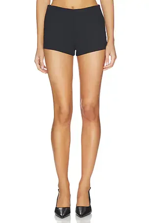 Dali Hot Short