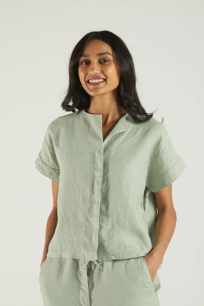 The Daydreams Shirt - Light Olive