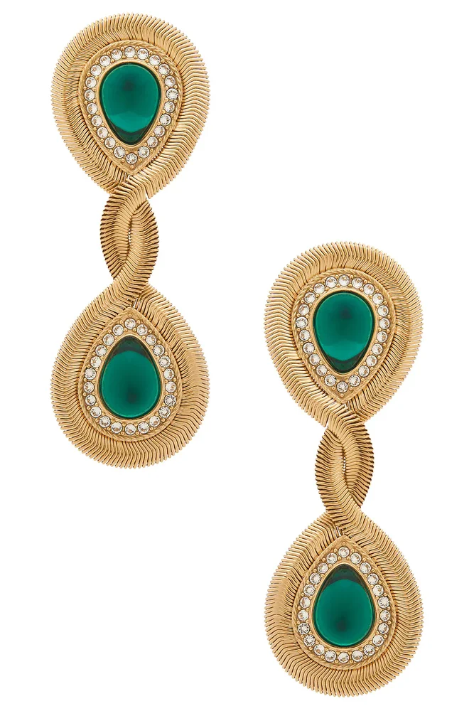Pas Plus Earrings