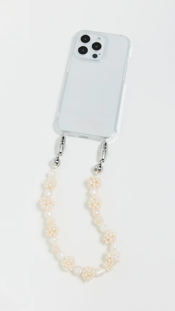 Cluster Pearl Wristlet