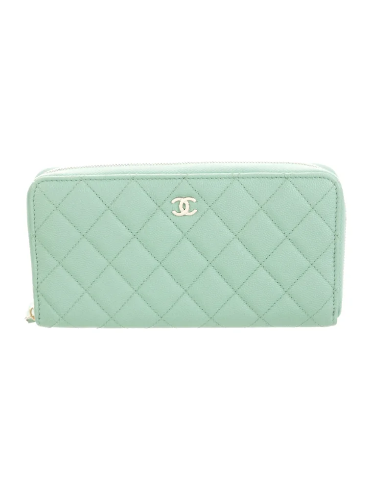 Continental Interlocking CC Logo Continental Wallet