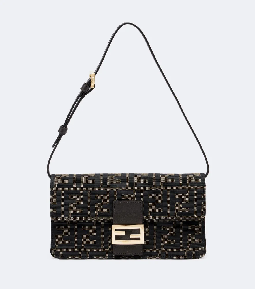 Tube jacquard canvas wallet on chain