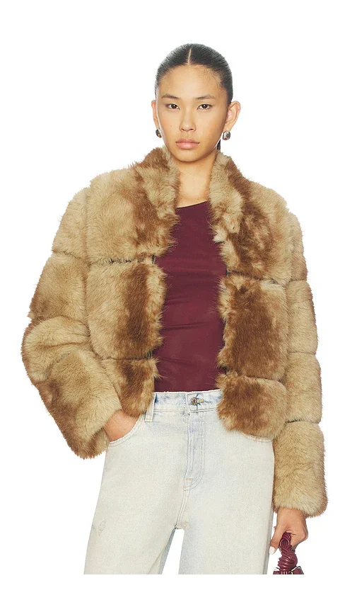 Sai Mink Coat Apparis