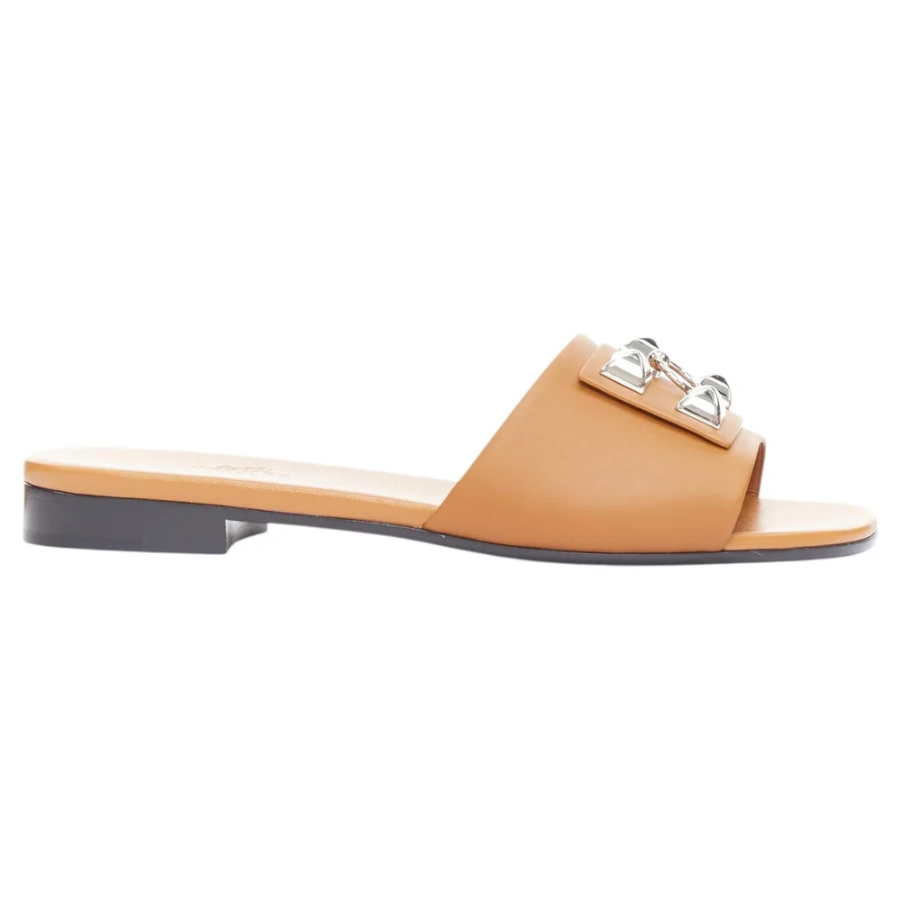 Dune Flat Sandals