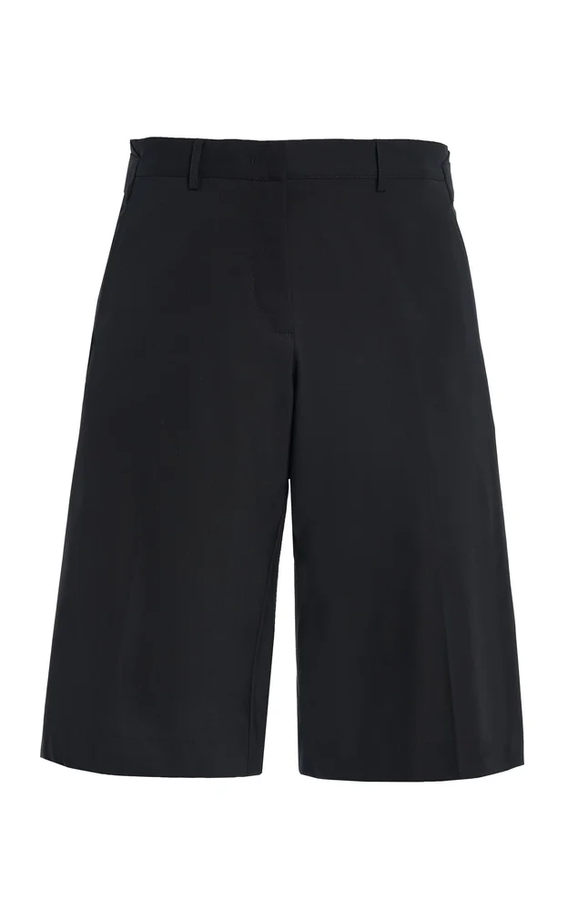 Grand Knee-Length Shorts