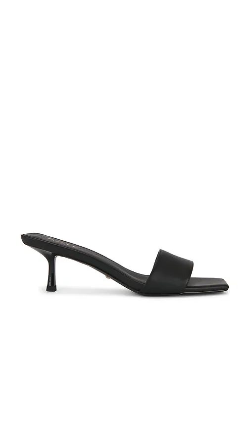 Isabelline Sandal