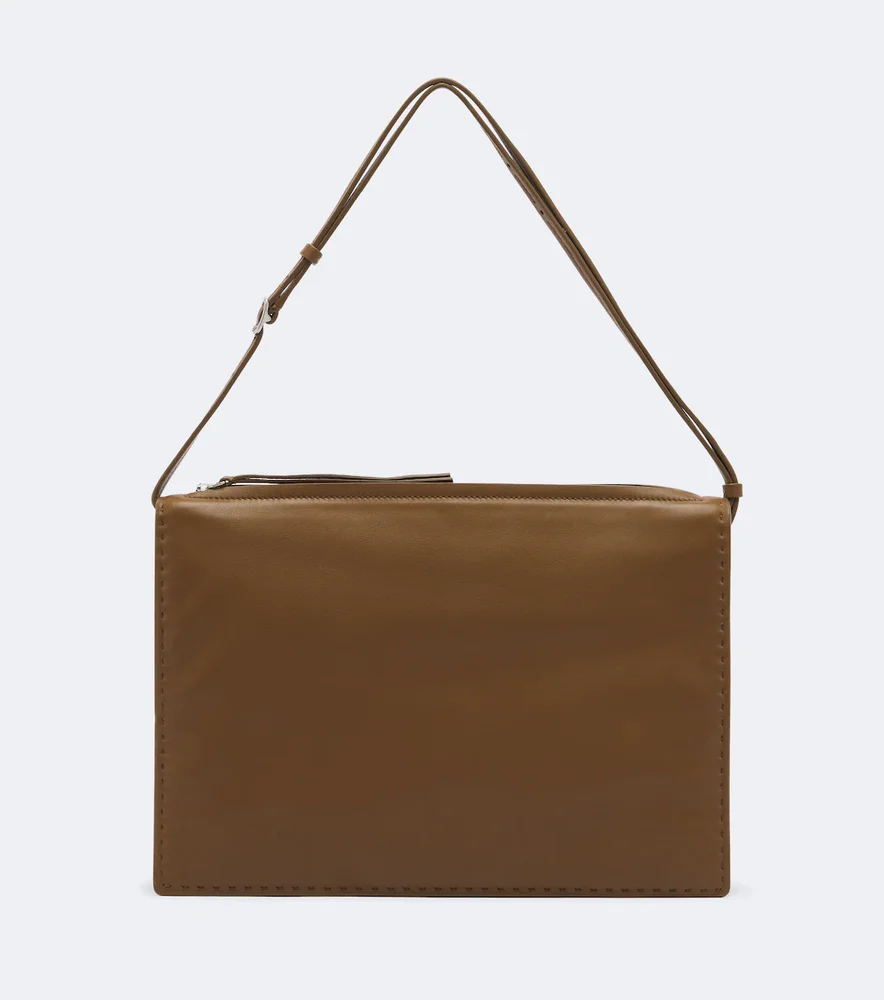 Glove Pochette leather shoulder bag
