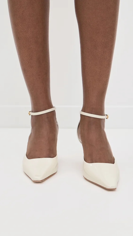 Natasha Pumps