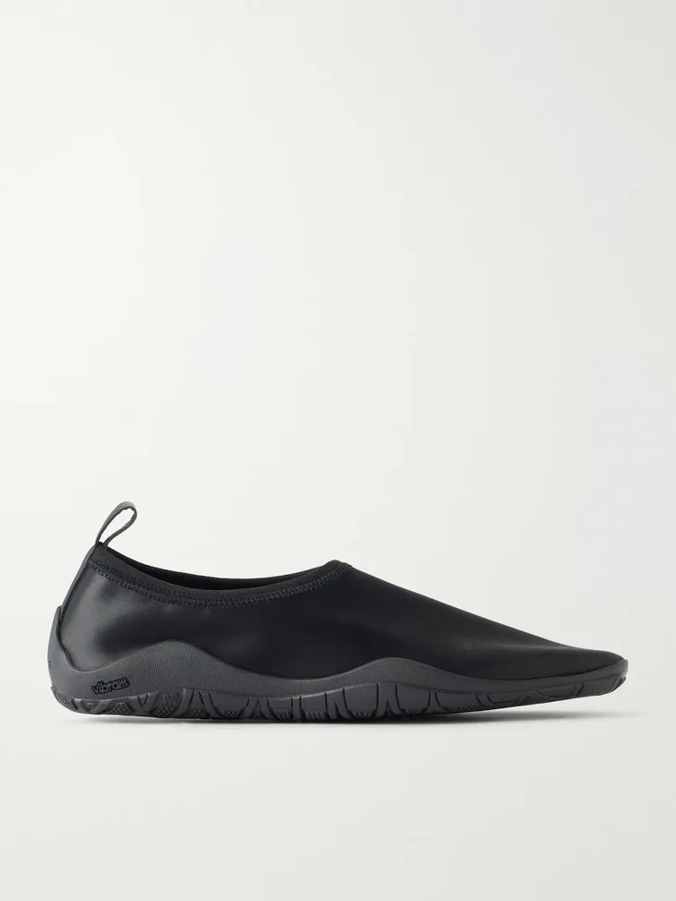 Elbe rubber-trimmed satin flats