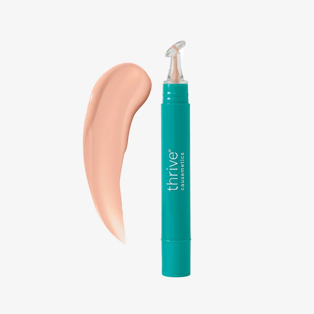 Brilliant Under Eye Brightener Illuminating Corrector in Light