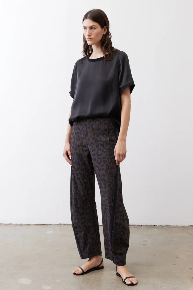 Side Stripe On The Loose Work Pants, Fall Leopard