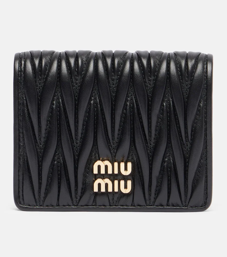 Logo matelassé leather wallet