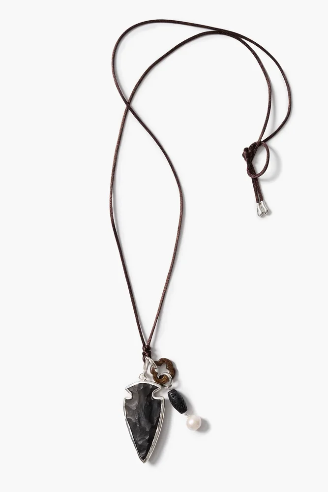 Arrowhead Charm Necklace Black