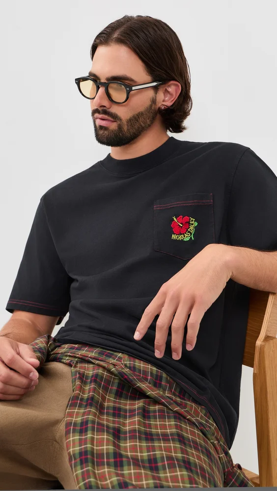 Hibiscus Tee (Black)
