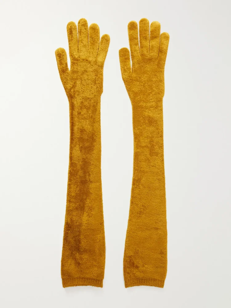 Velvet gloves