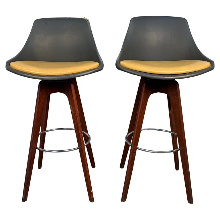 Pair of Mid-Century Modern Swivel Bar Stools, Circa 1970s