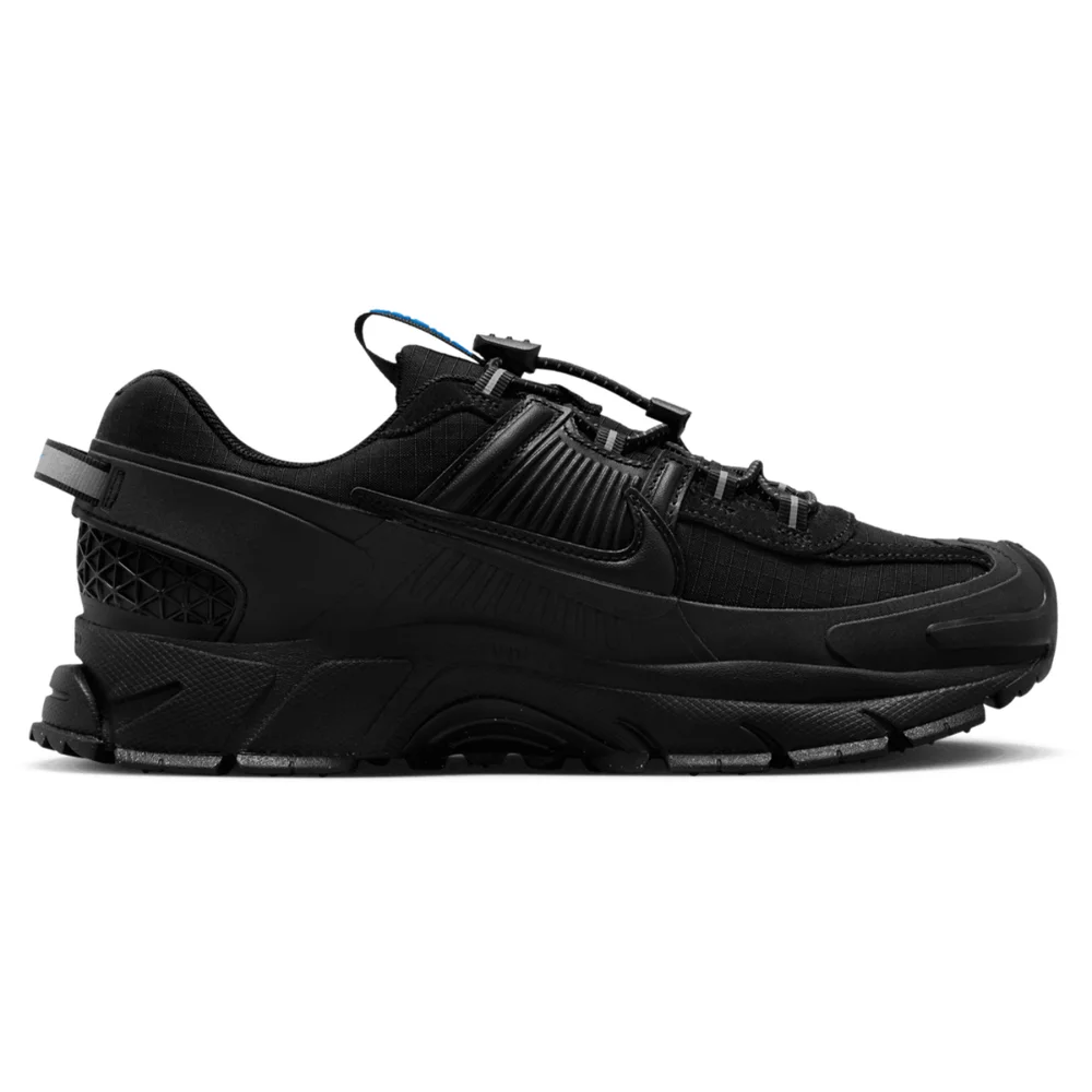 Vomero Roam Black / Black / Black