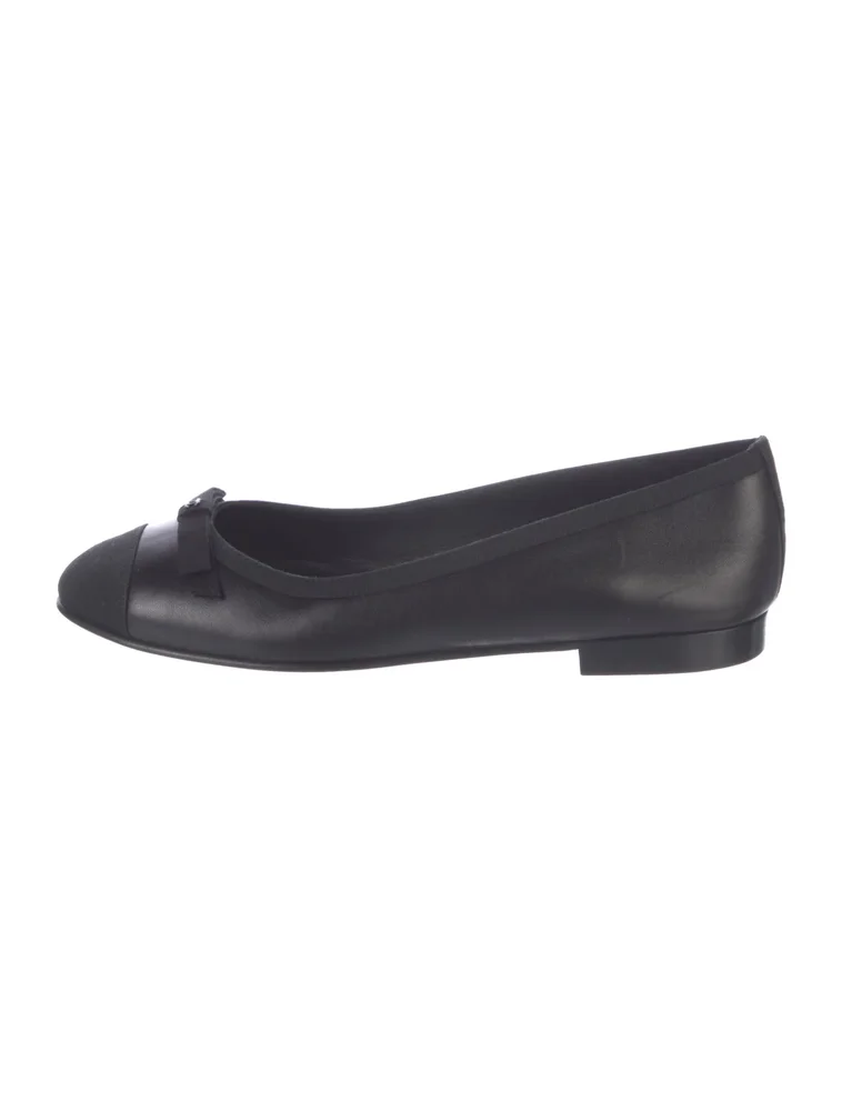 Pre-Owned 2009 Interlocking CC Logo Ballet Flats