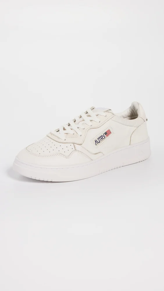 Medalist Low Leather Sneakers