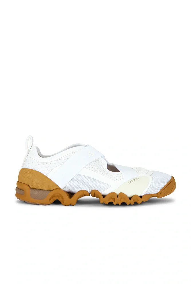 SPW X Sneaker