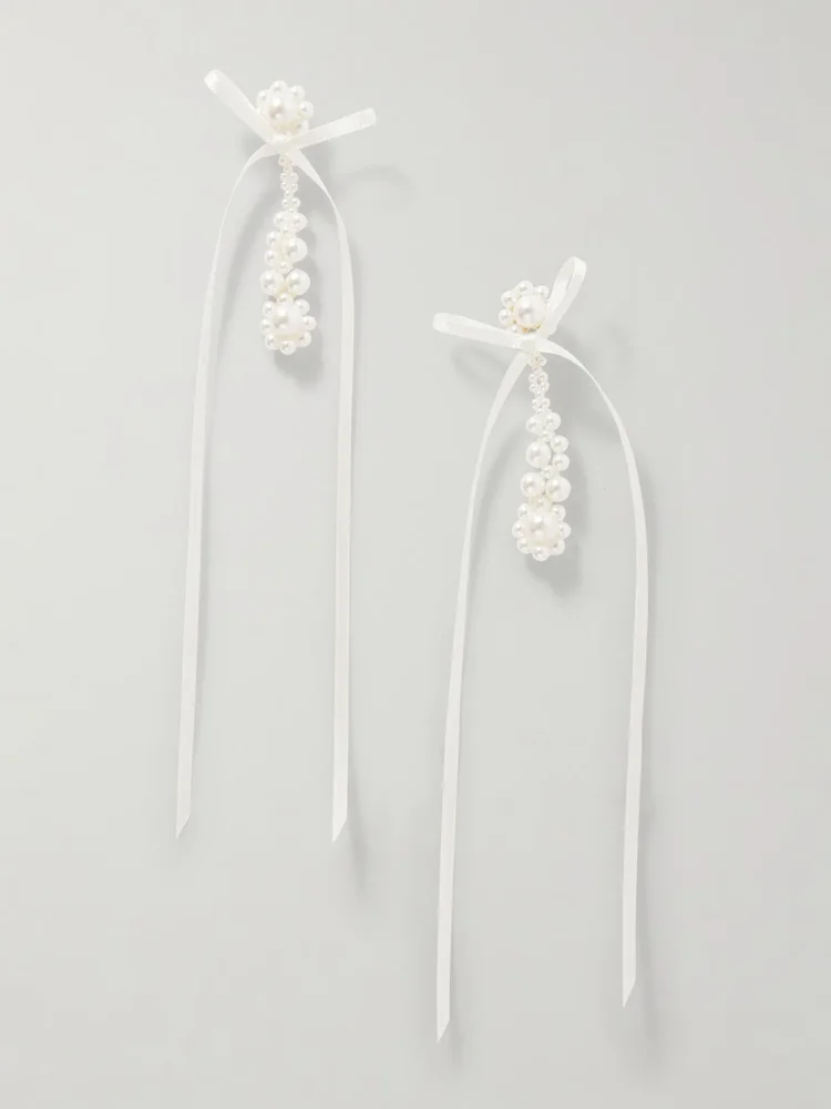 Victorian bow-detailed pearl-like earrings