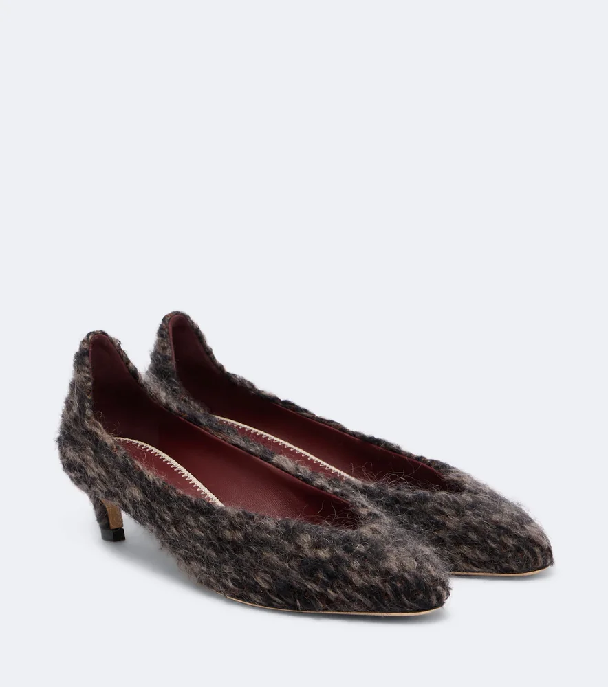 Knitted leather-lined pumps