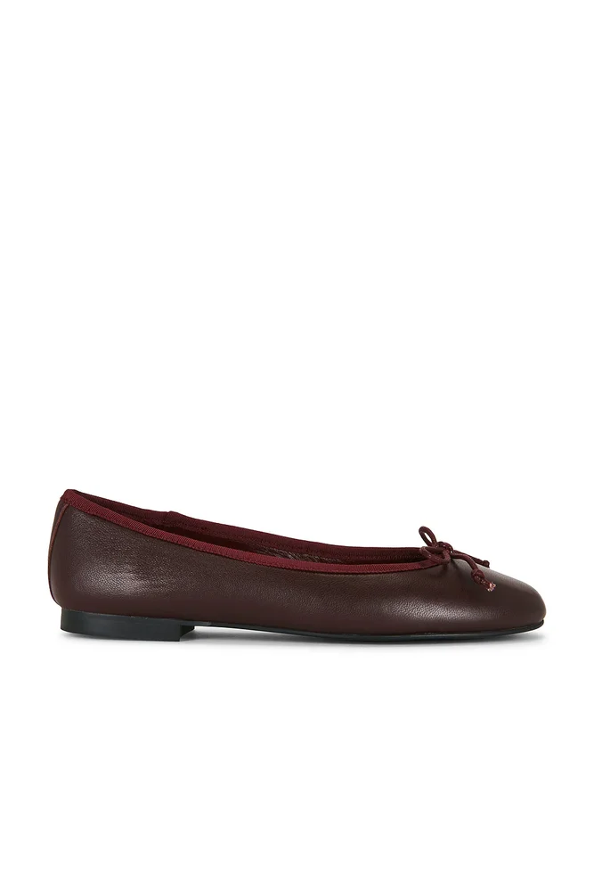 Comma Ballet Flat