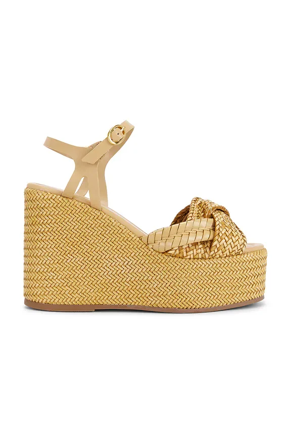 Serena Sandal