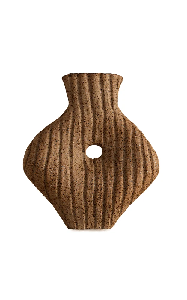 Sara Vase