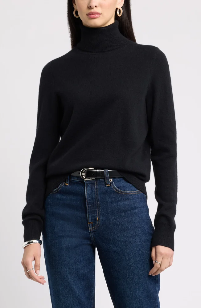 Classic Cashmere Turtleneck Sweater