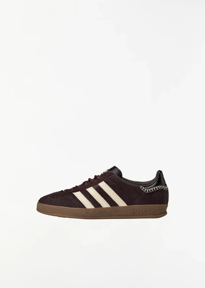 Gazelle Pony Sneaker
