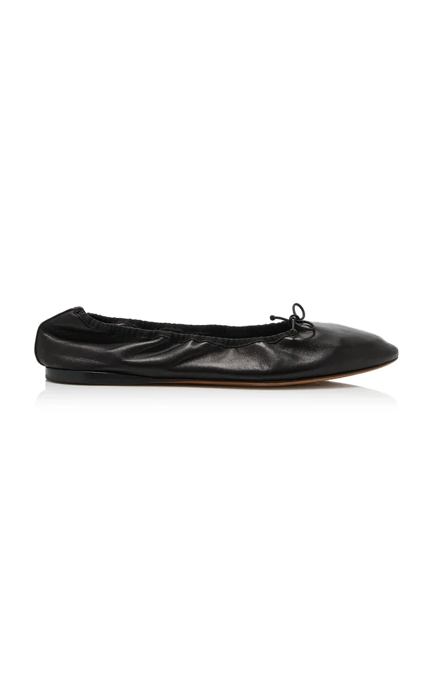 Round Ballet Flats