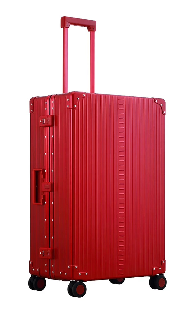 30" Macro Traveler Checked