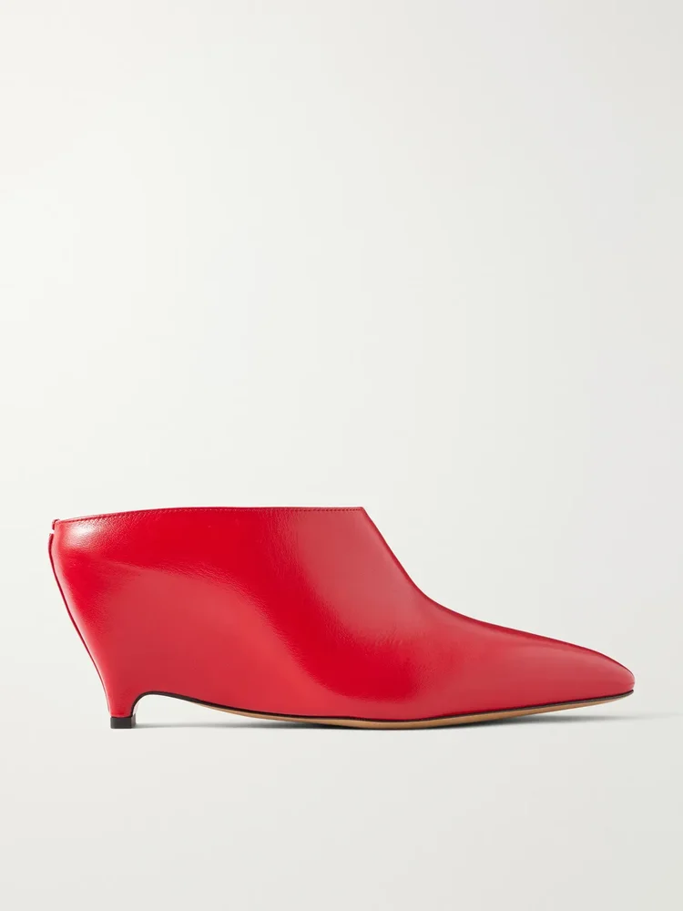 Heel-less leather mules