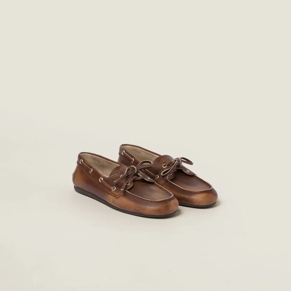 Bleached leather Deck shoes