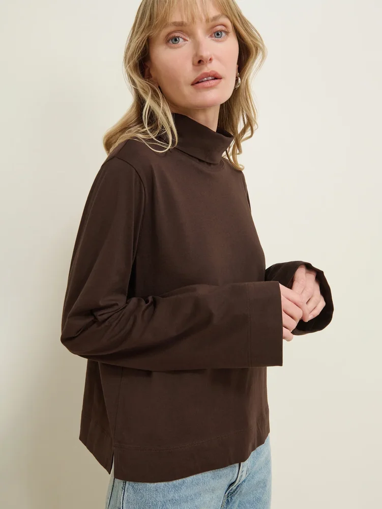 Neo Turtleneck